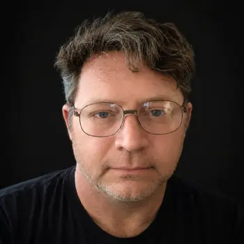 Nik Holton